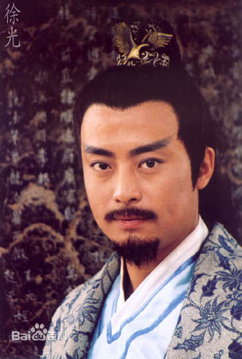 徐光(Xu Guang)在《魔剑生死棋》饰慕容华中的