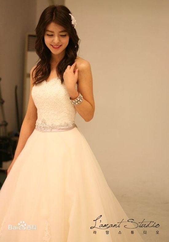 藤井美菜(ふじい みな（Fujii Mina）)高清藤井 美菜  婚纱集图册