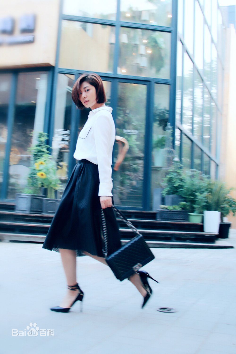 王真儿<i></i>(Wang Zhen)王真儿街拍图册