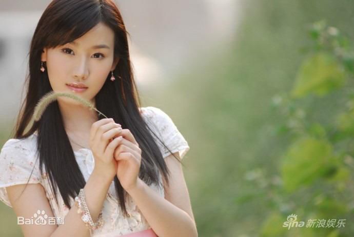 刘璐珈(Chris Liu)最新 壁纸