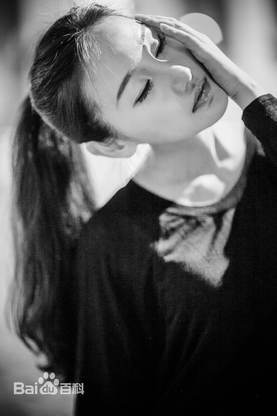 刘璐珈(Chris Liu)最新 壁纸