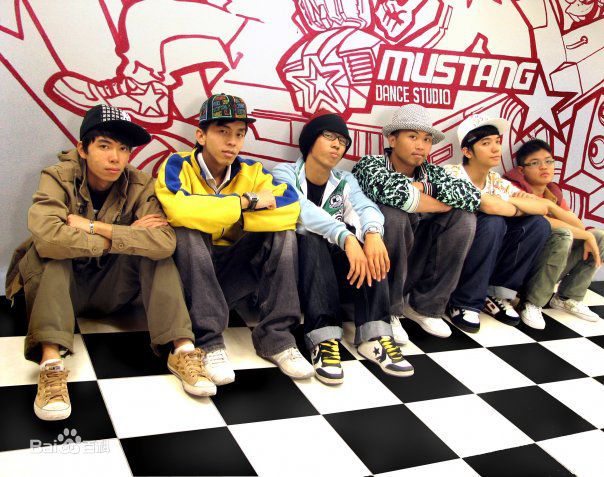 最新朱浩仁性感图片