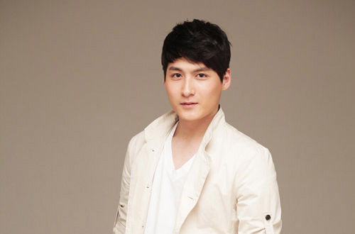 最新郭冬冬(Guo Dongdong)壁纸