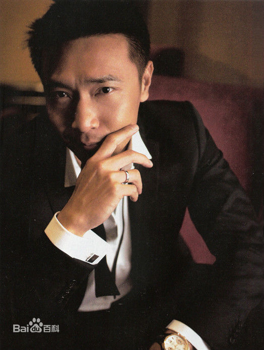 郑斌辉(Tay Ping Hui)前后照片