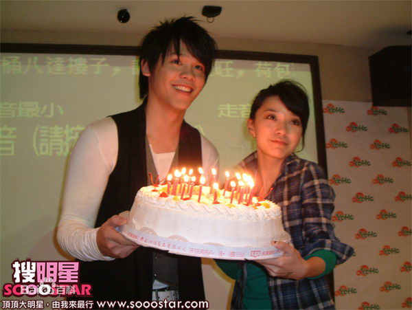 卢学睿(Afalean Lu)卢学叡生日照图片图集