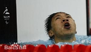 最优质何军权生活照