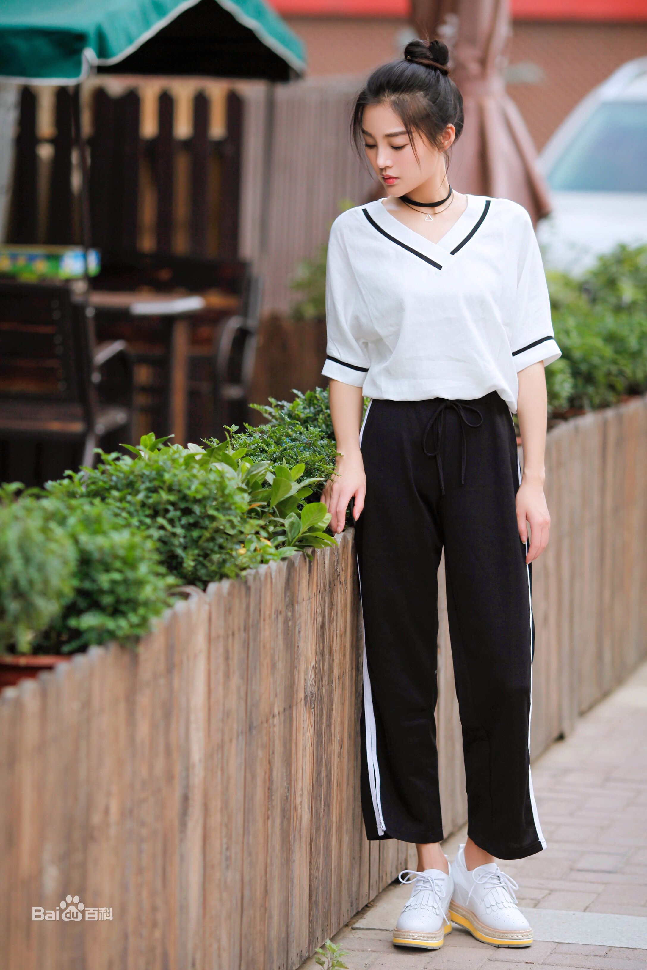 最新郭艳(guoyan)壁纸