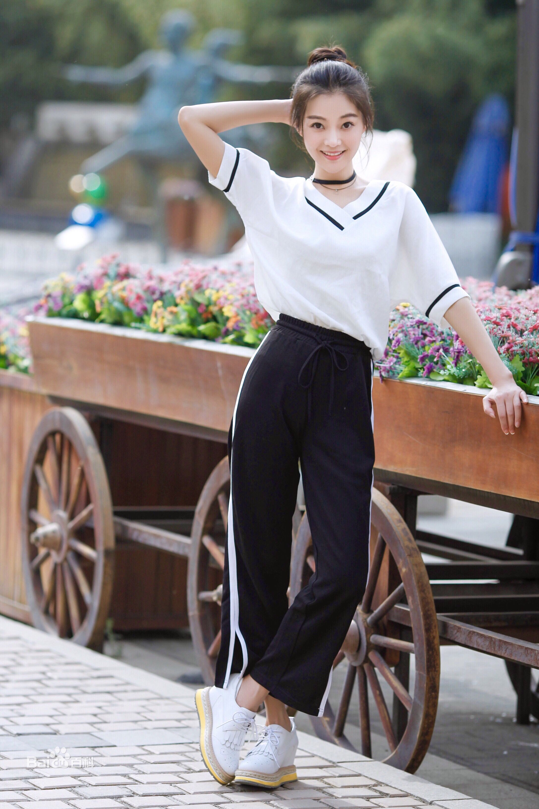 最新郭艳(guoyan)壁纸