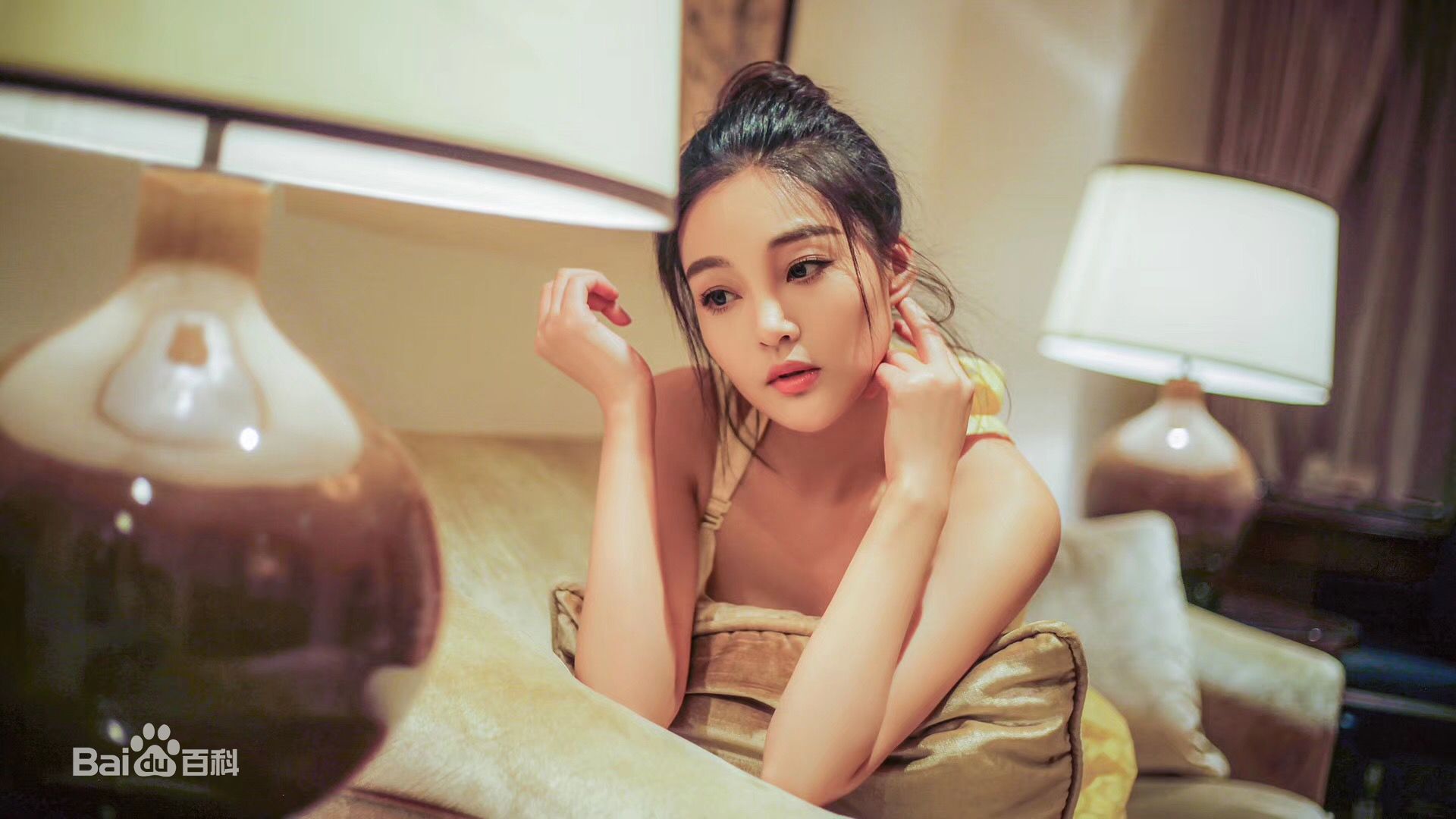 郭艳(guoyan)照片素颜照壁纸