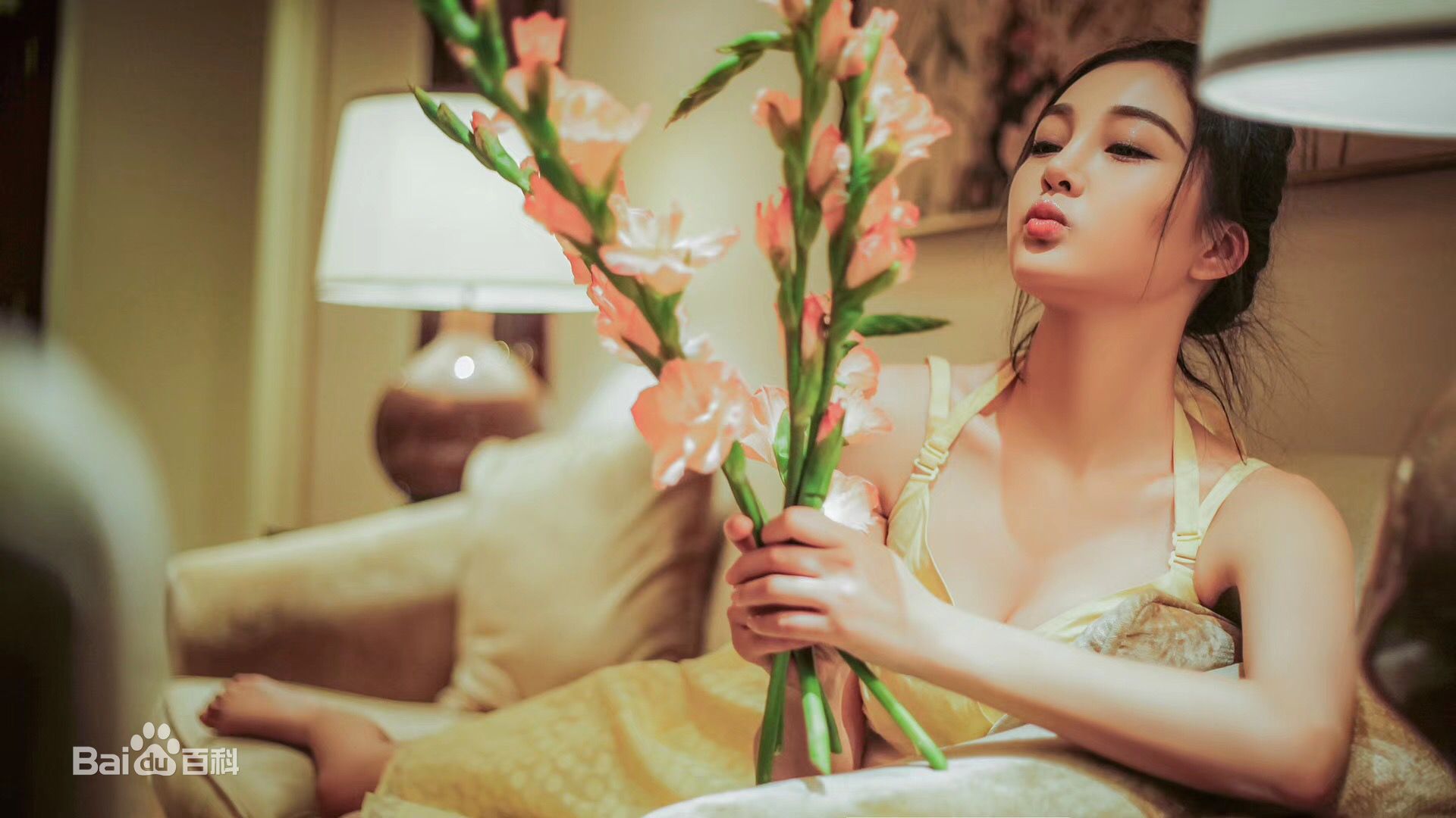 郭艳(guoyan)照片素颜照壁纸