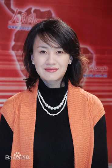 李菲出席活动照性感图片图集