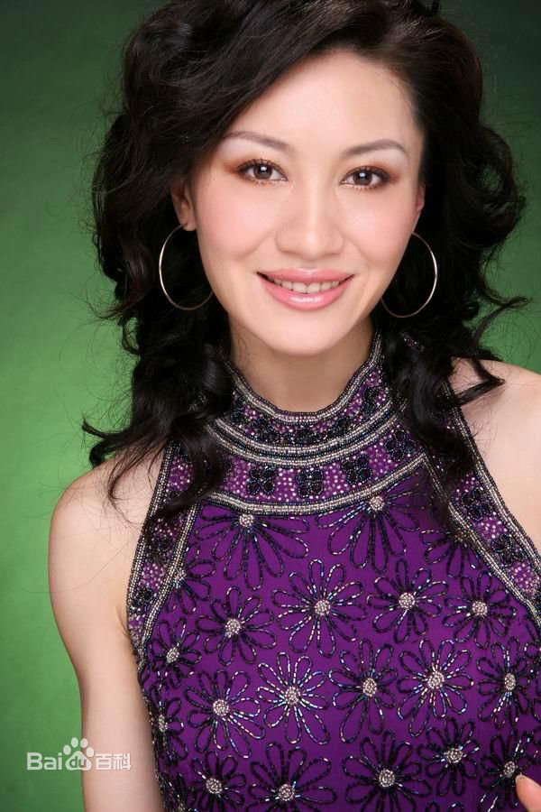 最全李菲精彩图册