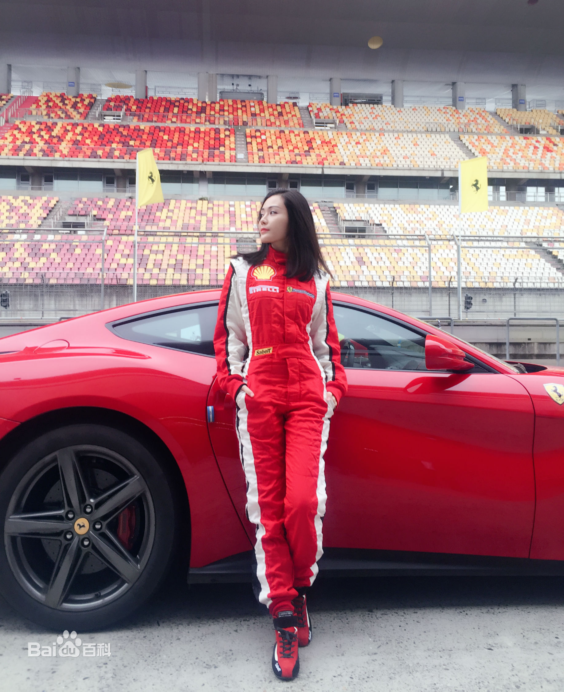 汤晶媚(Tang Jing Mei)签约迈凯伦胜之队图片图集