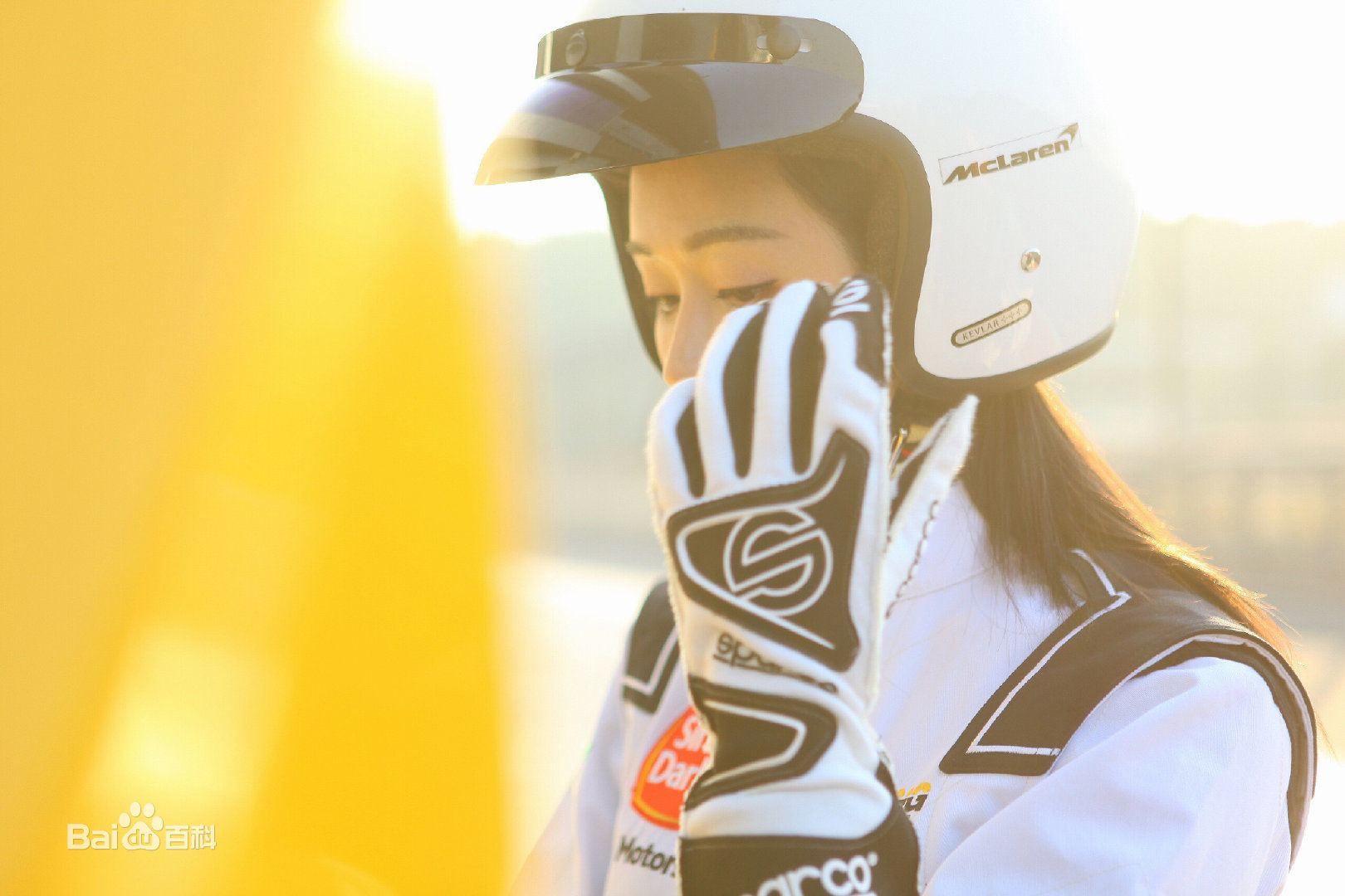 汤晶媚(Tang Jing Mei)签约迈凯伦胜之队图片图集