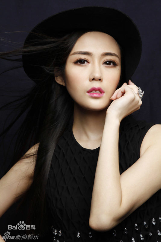 汤晶媚(Tang Jing Mei)时尚大片前后照片