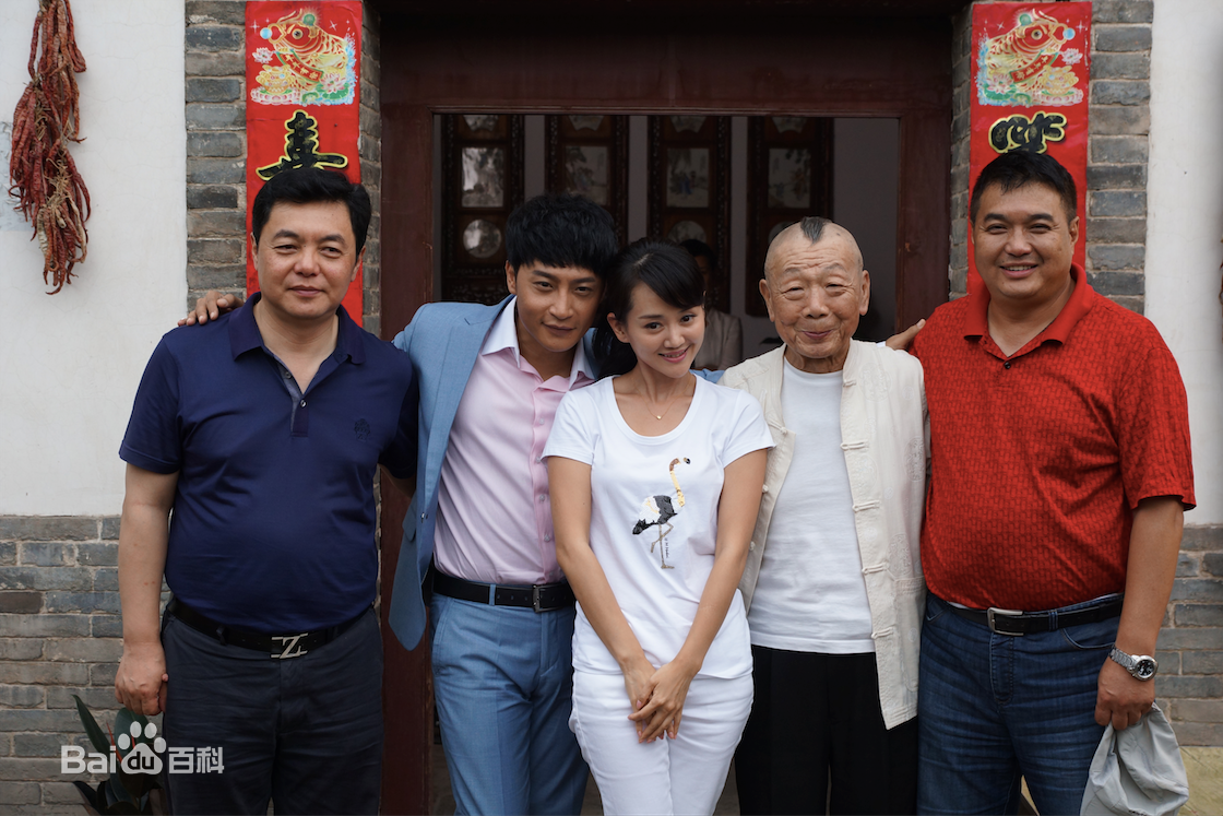 康宁导演在电影《盗爱》拍摄现场得剧照