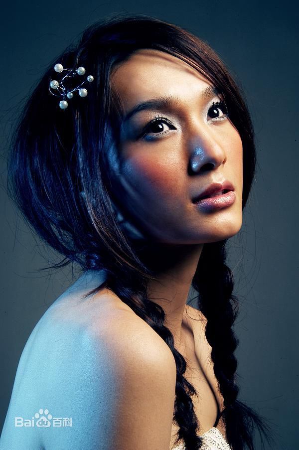 最全韦杰在-《BEAUTY》照中的壁纸