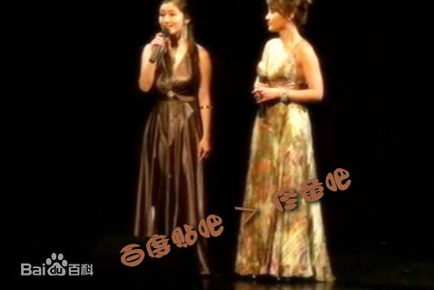 佟童(bella)担任“梦在今秋”MC素颜照相册