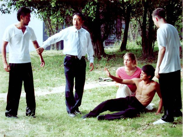 最优质宁理在《李小龙传奇》拍摄片场中的相册