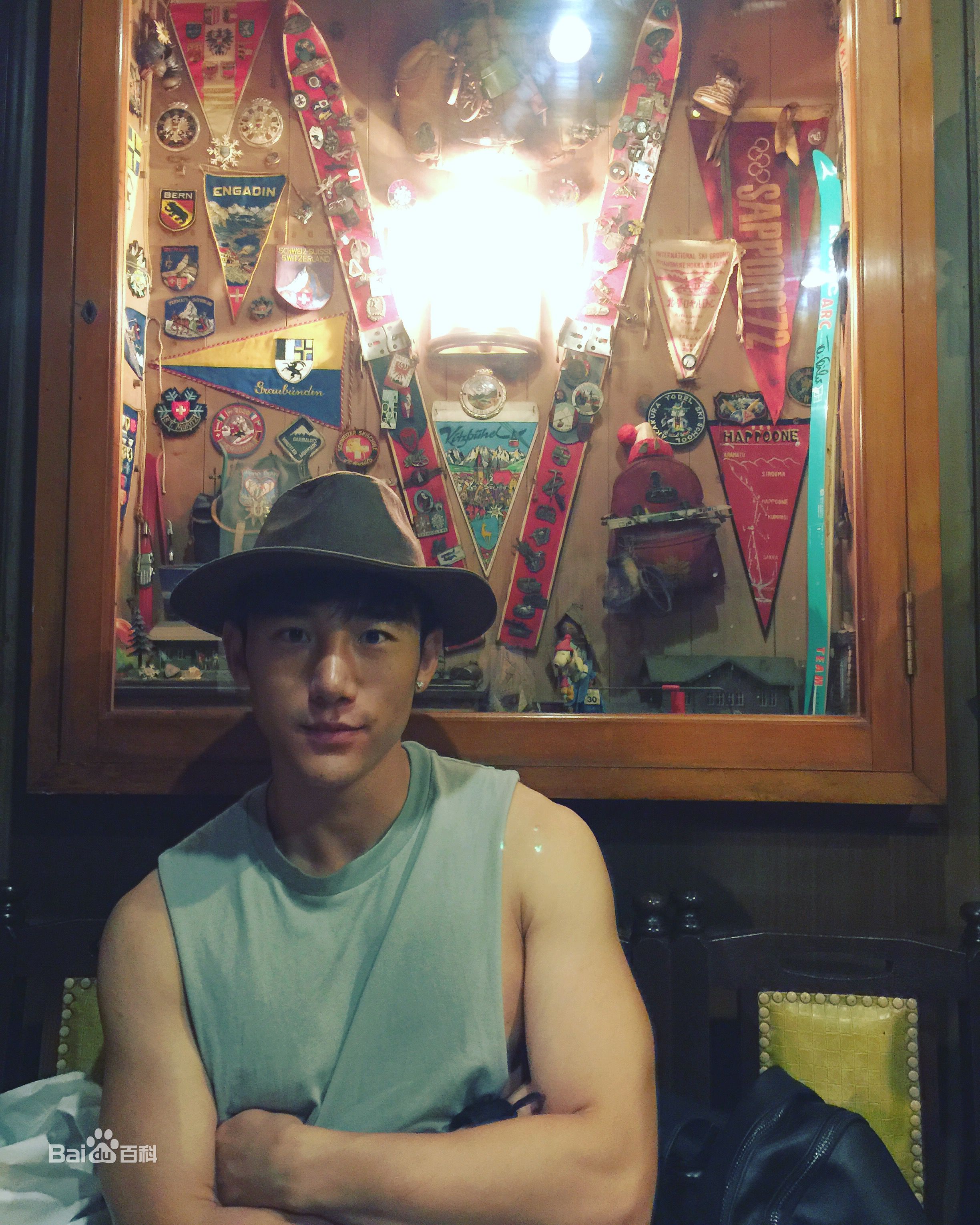 丁一(Dustin)生活照壁纸壁纸