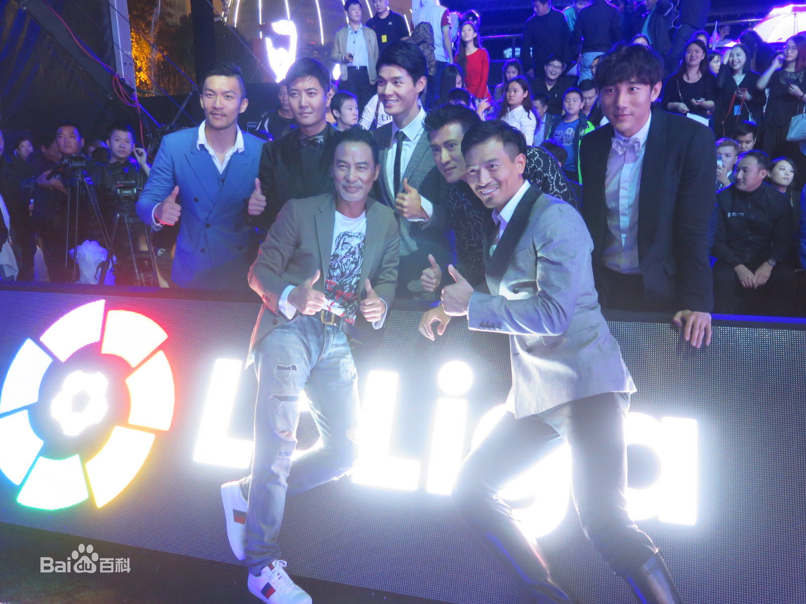 丁一(Dustin)活动照素颜照相册