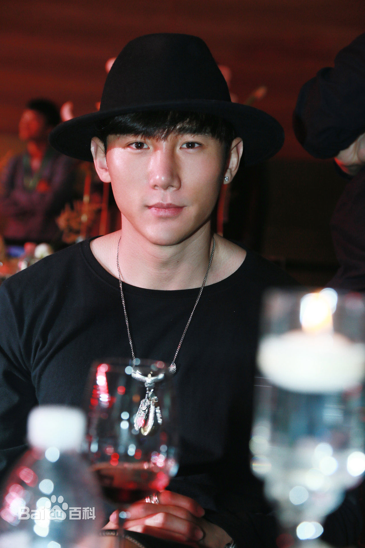 丁一(Dustin)活动照素颜照相册