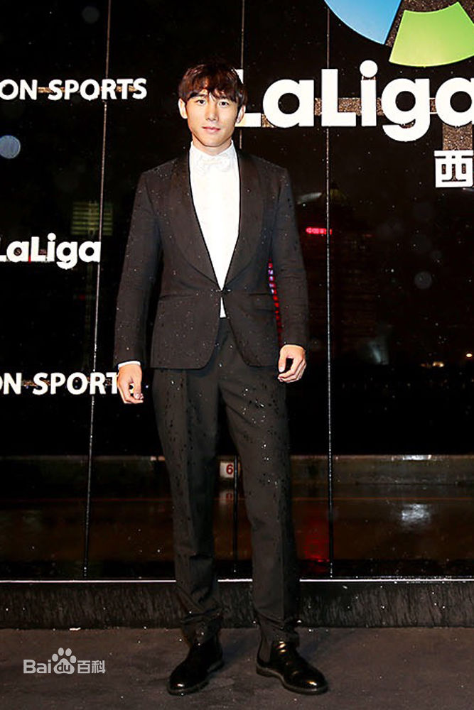 丁一(Dustin)活动照素颜照相册