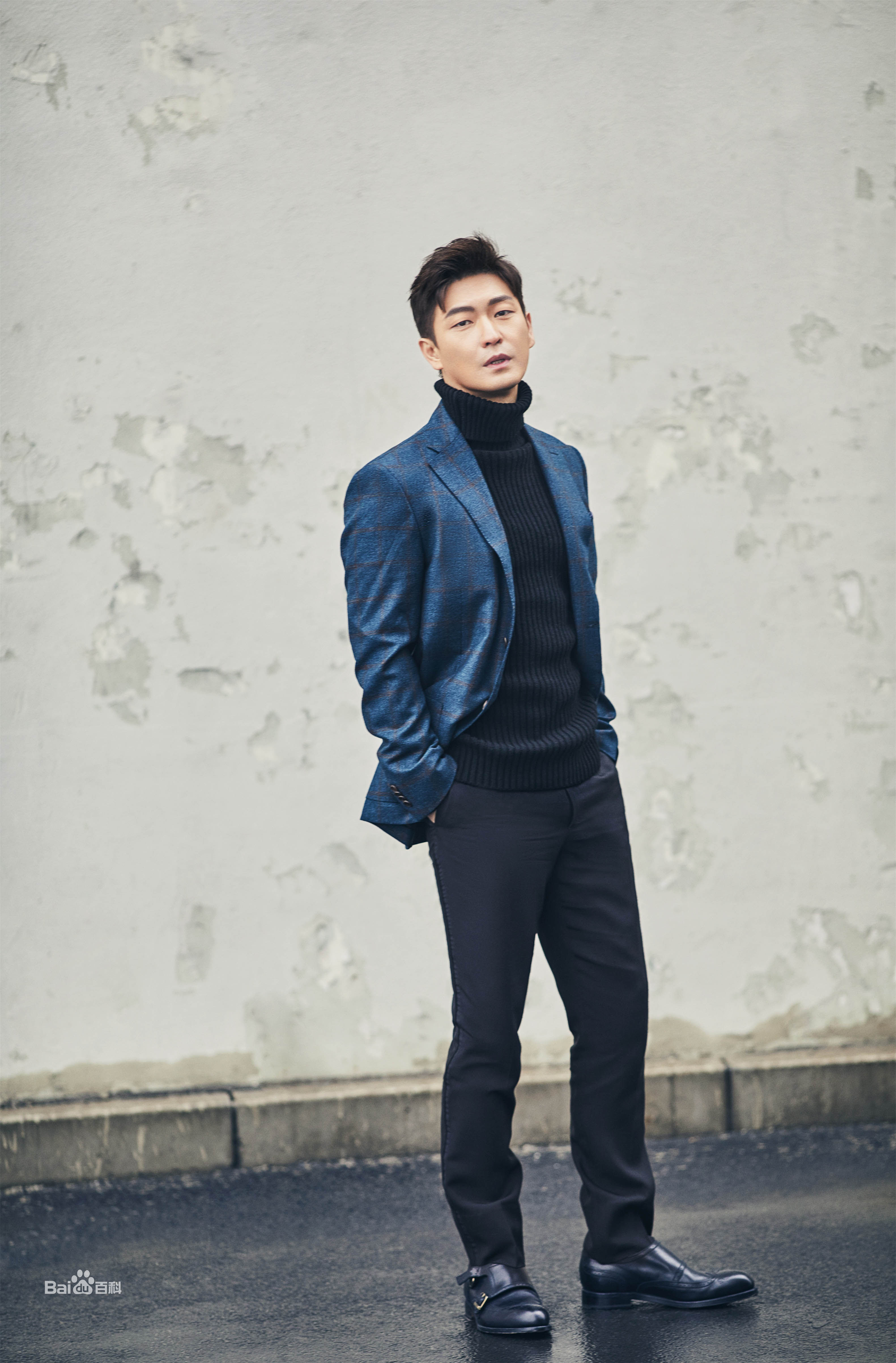 李泓良街拍图片图册