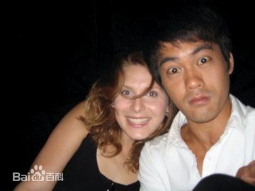 米雪儿·朗(Michelle Lang)米雪儿与众人合影生活照相册