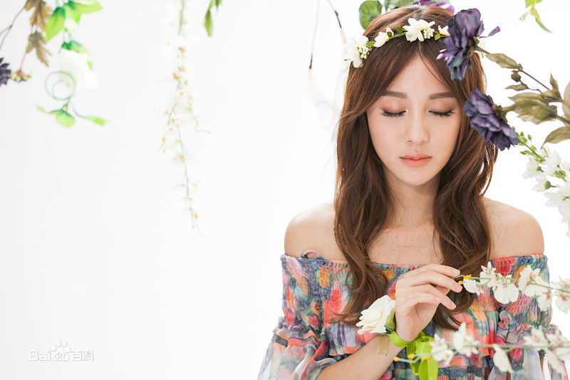 钟思华(Poppy)清纯wawa前后照片