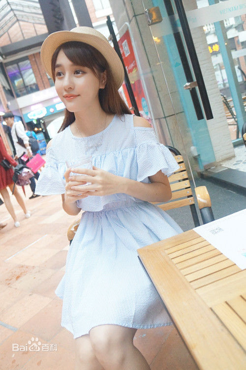 钟思华(Poppy)清纯wawa前后照片