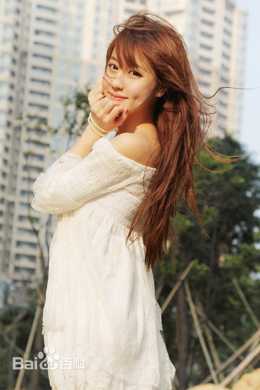 钟思华(Poppy)平面照前后照片