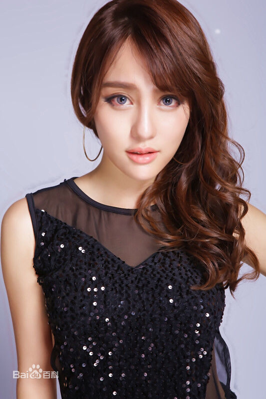 钟思华(Poppy)成熟wawa壁纸壁纸