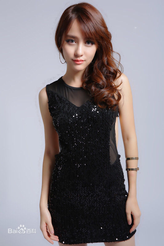 钟思华(Poppy)成熟wawa壁纸壁纸