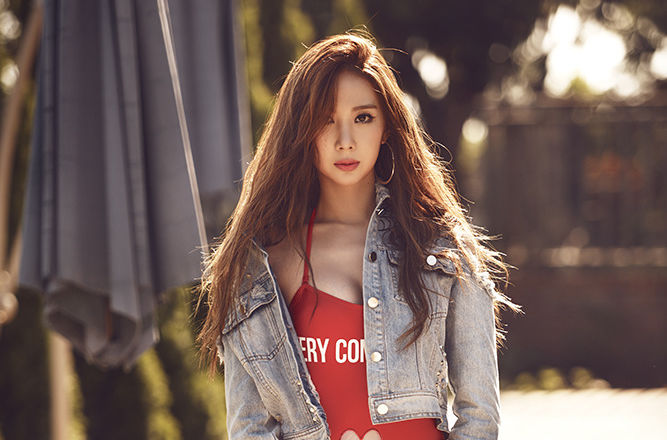 最新李惠敏(Lee Hye Min、 、E U AERIN)性感图片