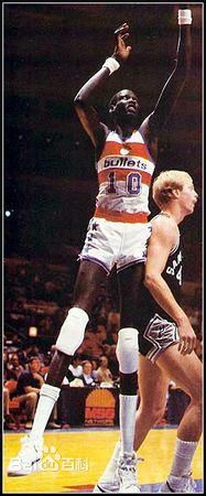 马努特·博尔(Manute Bol)子弹时期壁纸壁纸