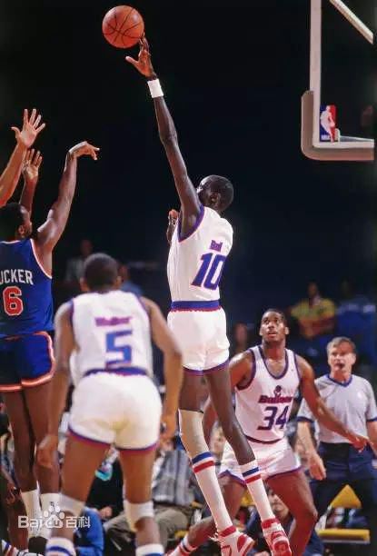 马努特·博尔(Manute Bol)子弹时期壁纸壁纸