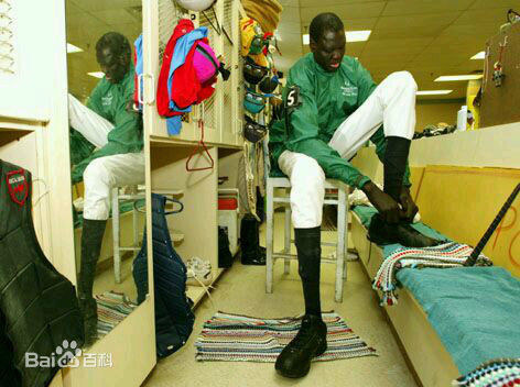 马努特·博尔(Manute Bol)生活中的马努特·波尔图片图集