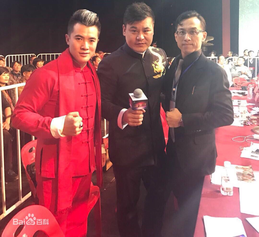 柳海龙比赛现场前后照片