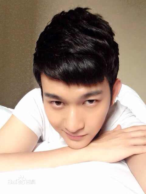 郭鑫(Frankie)生活帅图图片图集