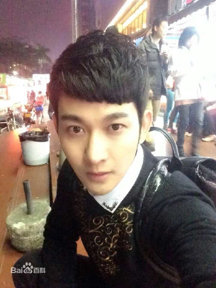 郭鑫(Frankie)生活帅图图片图集