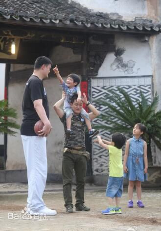 李锐(Li Rui)演艺经历生活照