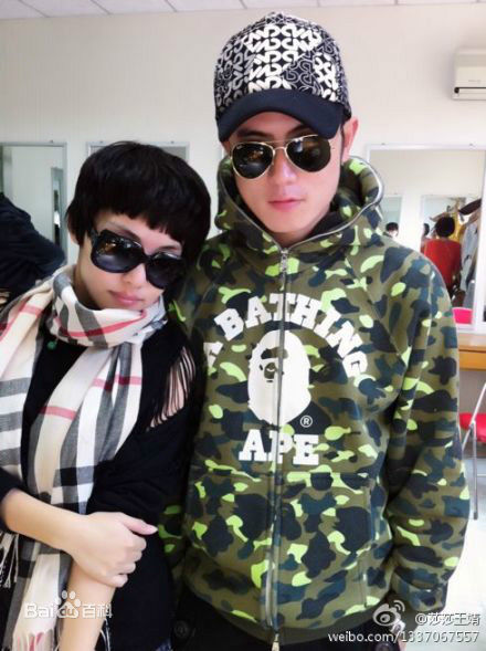 周觅(Zhou Mi)生活照图片图集