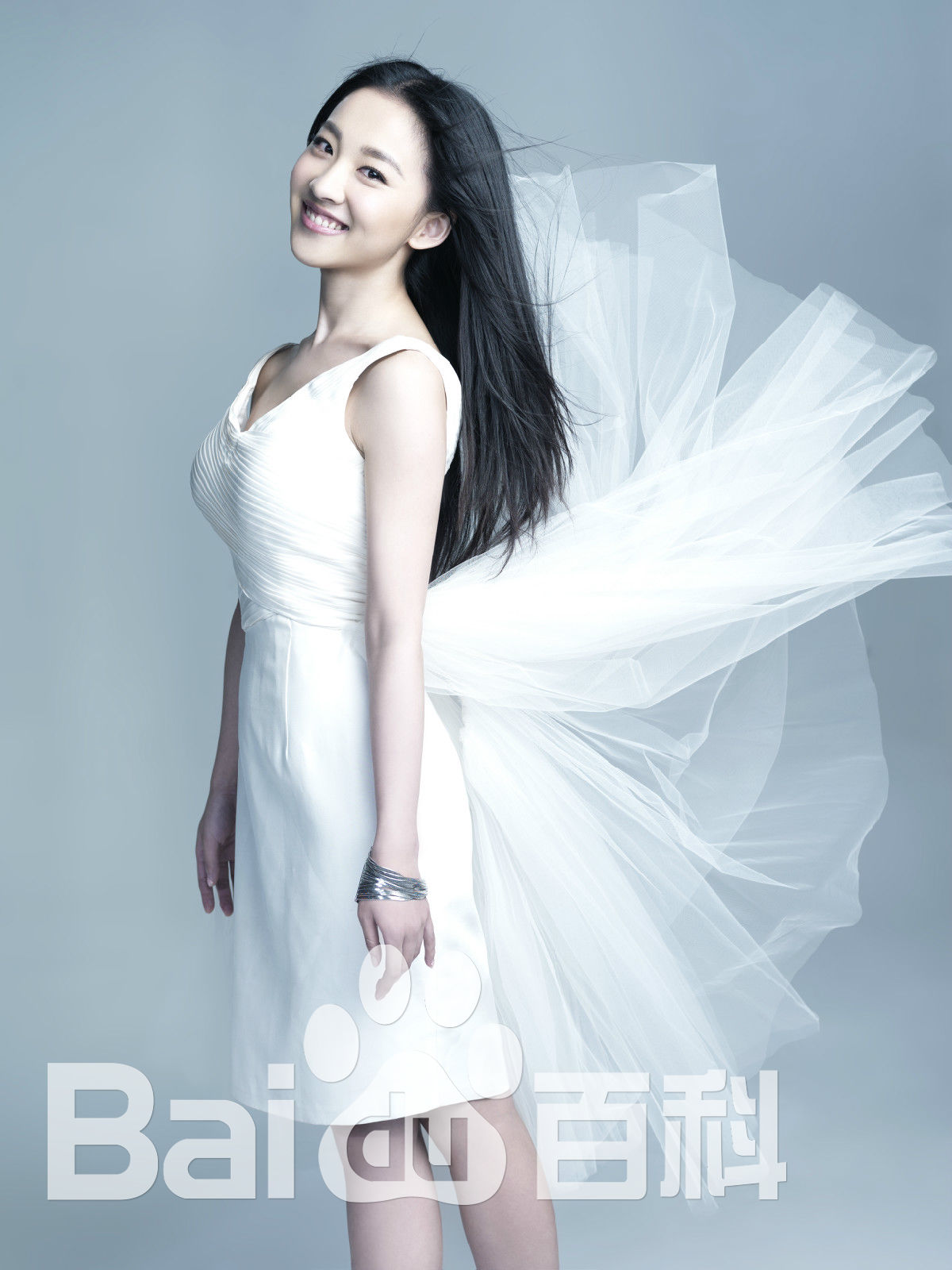 最新张可佳性感图片