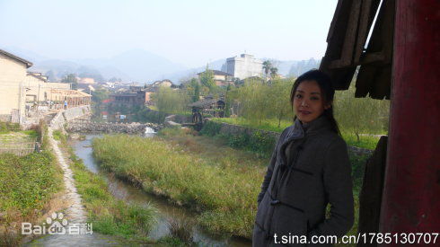 夏如芝在电影《为你而来》花絮中的