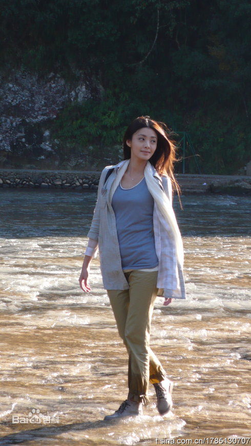 夏如芝在电影《为你而来》花絮中的