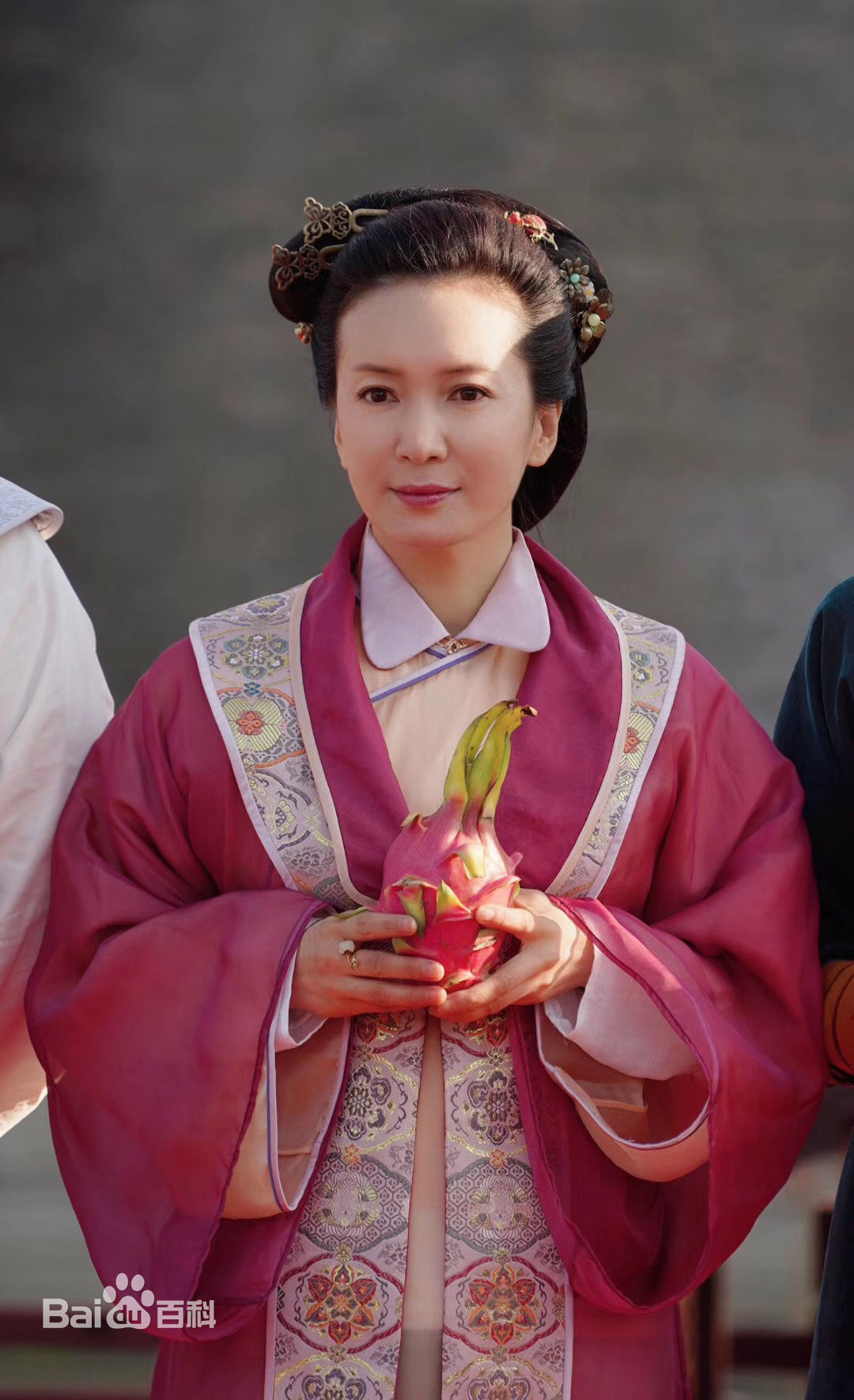 高清胡小庭在《唐伯虎》开机中的图集