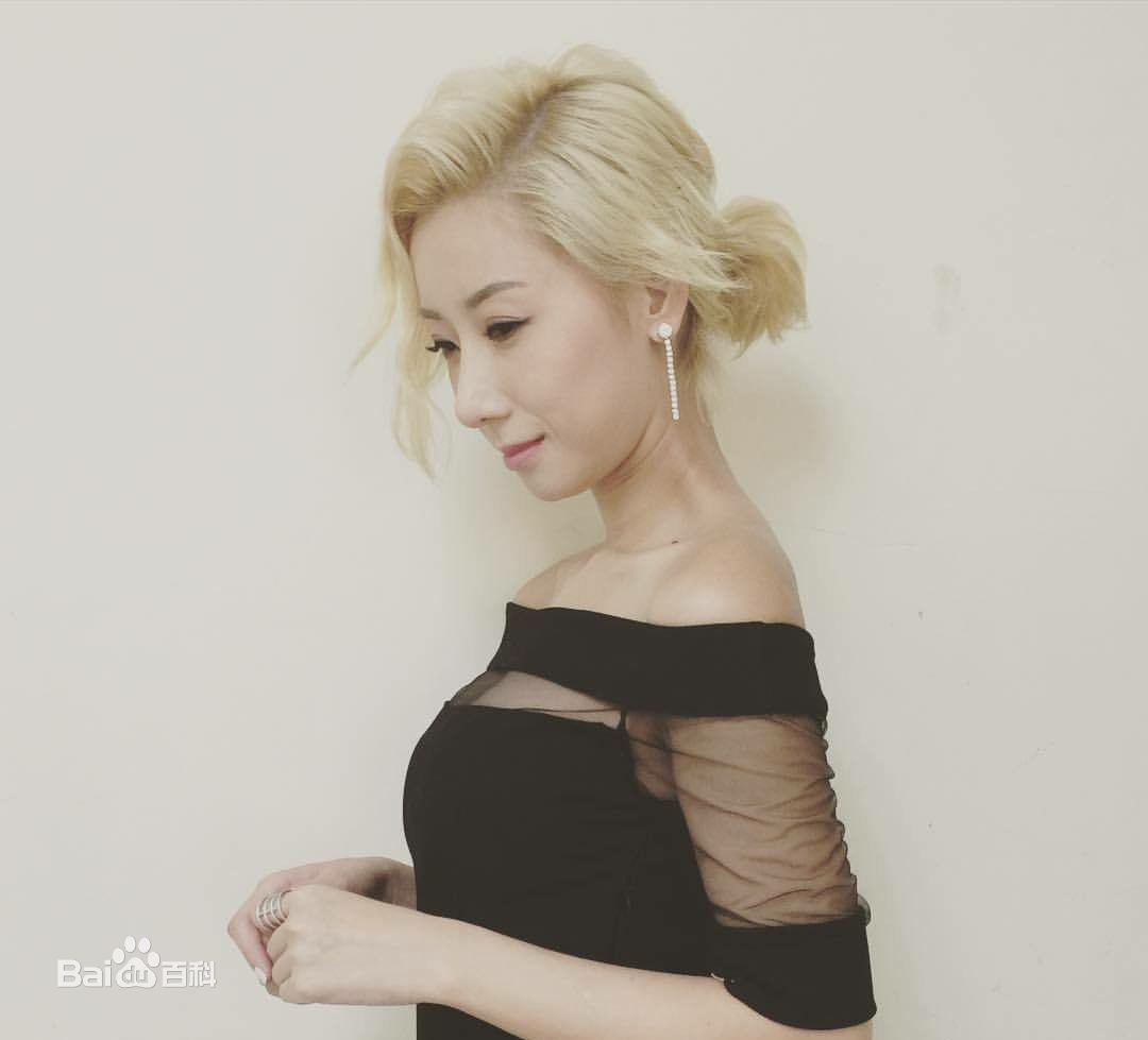 泳儿(Vincy Chan)美图（陈家欣）素颜照相册