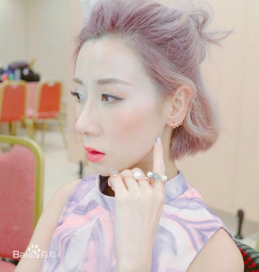 泳儿(Vincy Chan)美图（陈家欣）素颜照相册