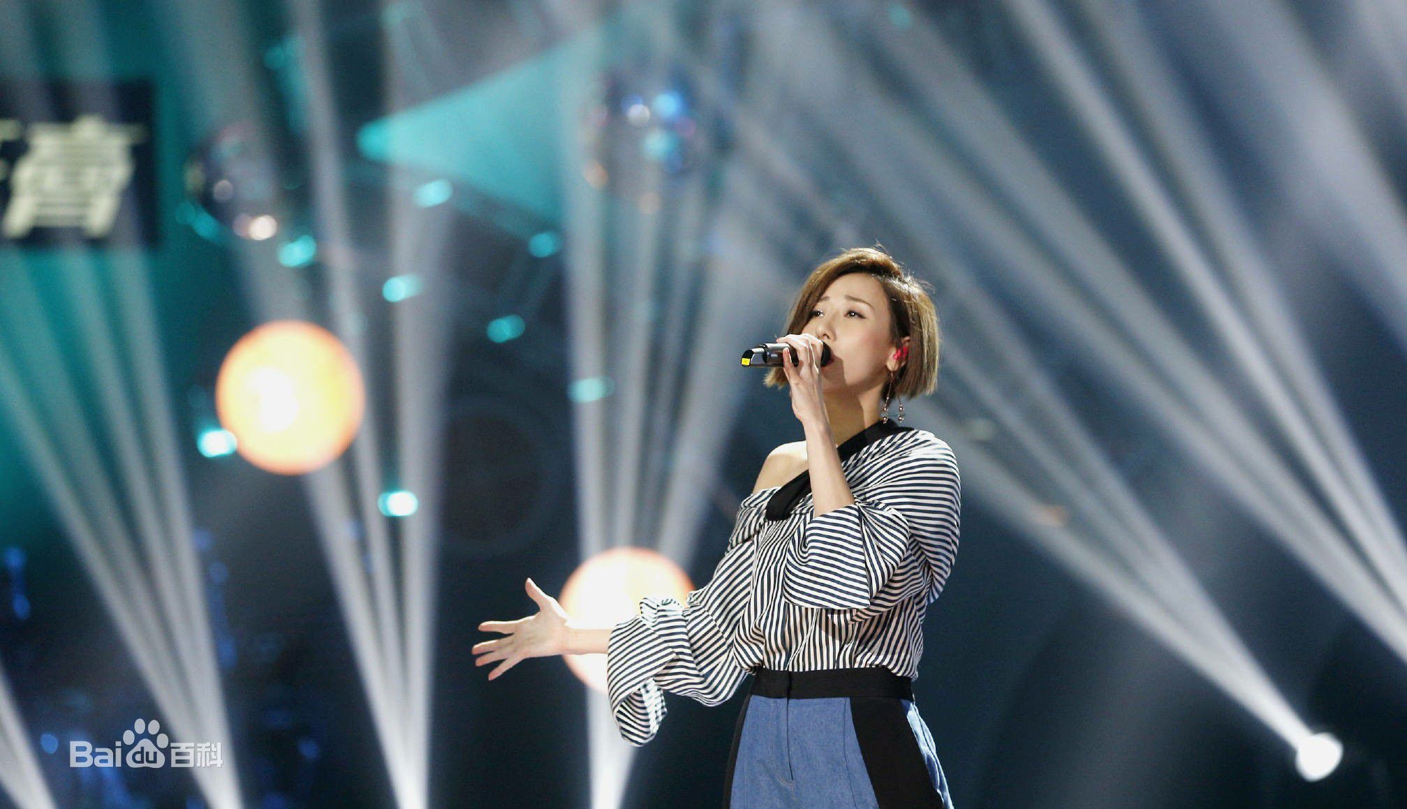 泳儿(Vincy Chan)舞台上的（陈家欣）图册